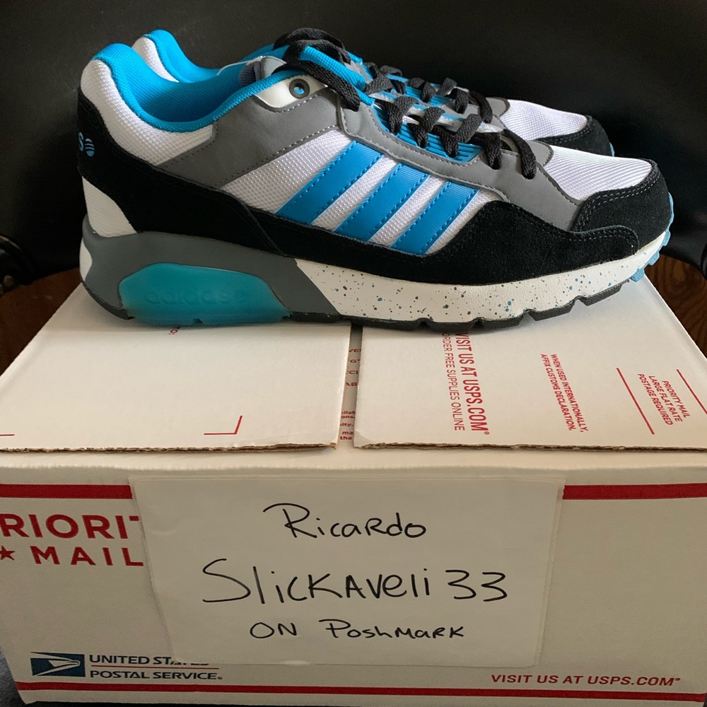NWOB ADIDAS NEO MEN'S RUN9TIS SIZE 10.5 - Picture 3 of 6